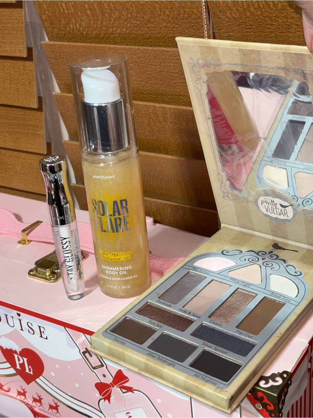 Pretty Vulgar Eyeshadow Palette & Shimmering Body Oil Set